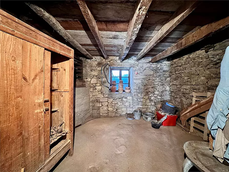 Immagine 32 di Casa indipendente in vendita  in Via VI Novembre 1 a Montegrosso Pian Latte