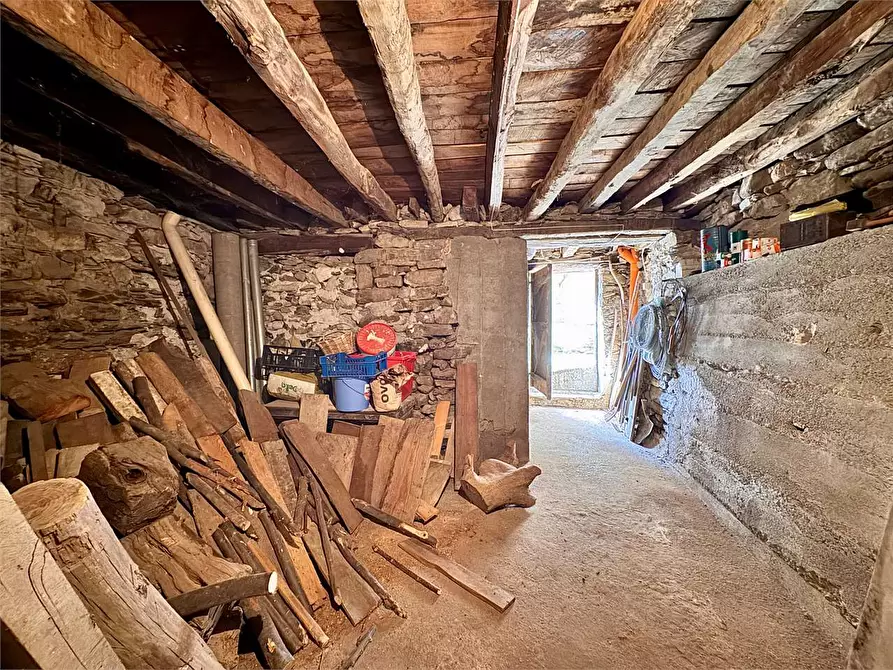 Immagine 33 di Casa indipendente in vendita  in Via VI Novembre 1 a Montegrosso Pian Latte