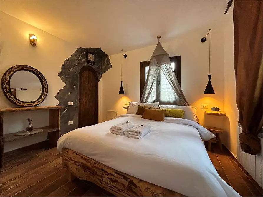 Immagine 30 di Casa indipendente in vendita  in Via XXV Aprile 8 a Briga Alta