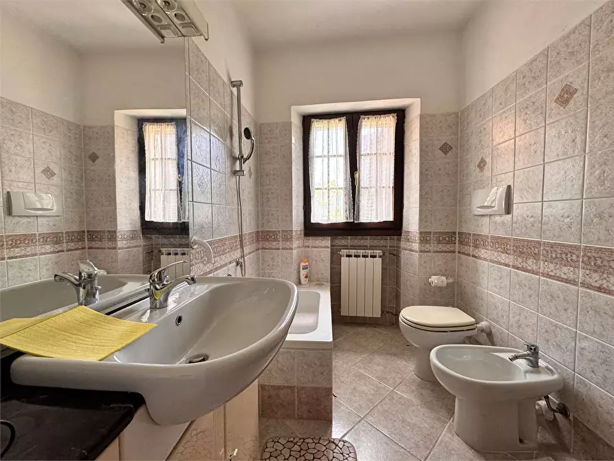 Immagine 12 di Casa indipendente in vendita  in Piazza Dell'Assunta a Pieve Di Teco