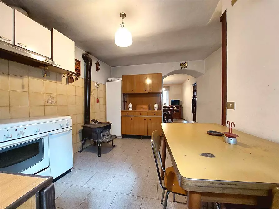 Immagine 11 di Casa indipendente in vendita  in Via Roma 47 a Ormea