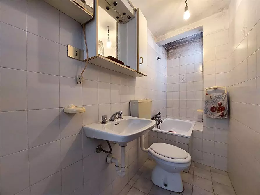 Immagine 16 di Casa indipendente in vendita  in Via Roma 47 a Ormea