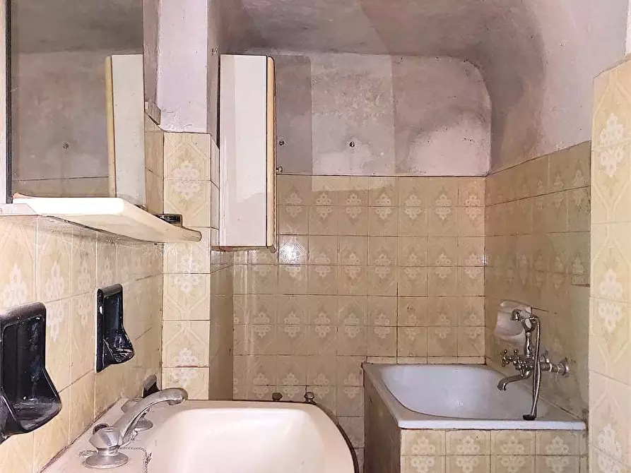 Immagine 11 di Appartamento in vendita  in Via San Giovanni 2 a Pieve Di Teco