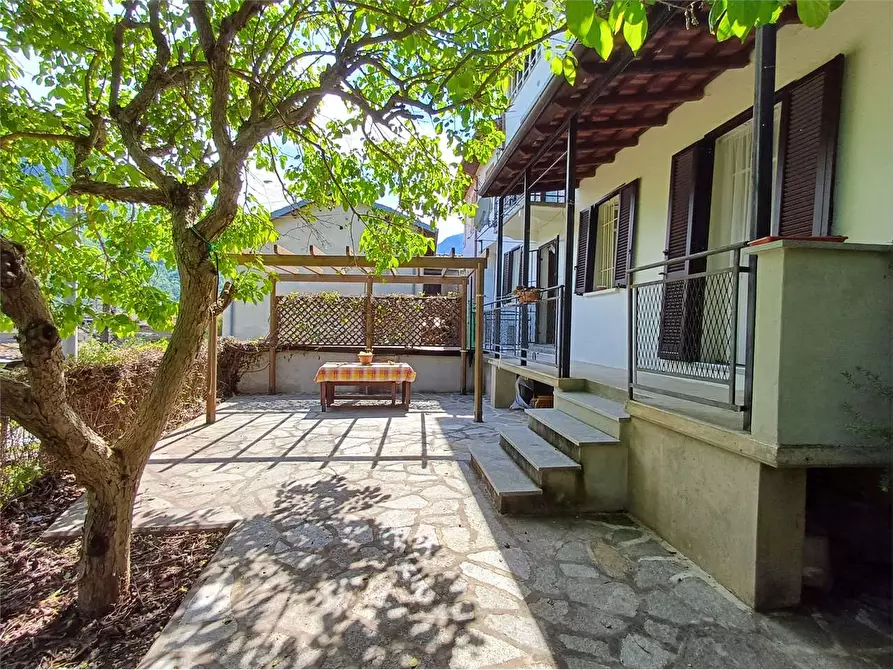 Immagine 2 di Casa indipendente in vendita  in Via fratelli Borgna 5 a Garessio