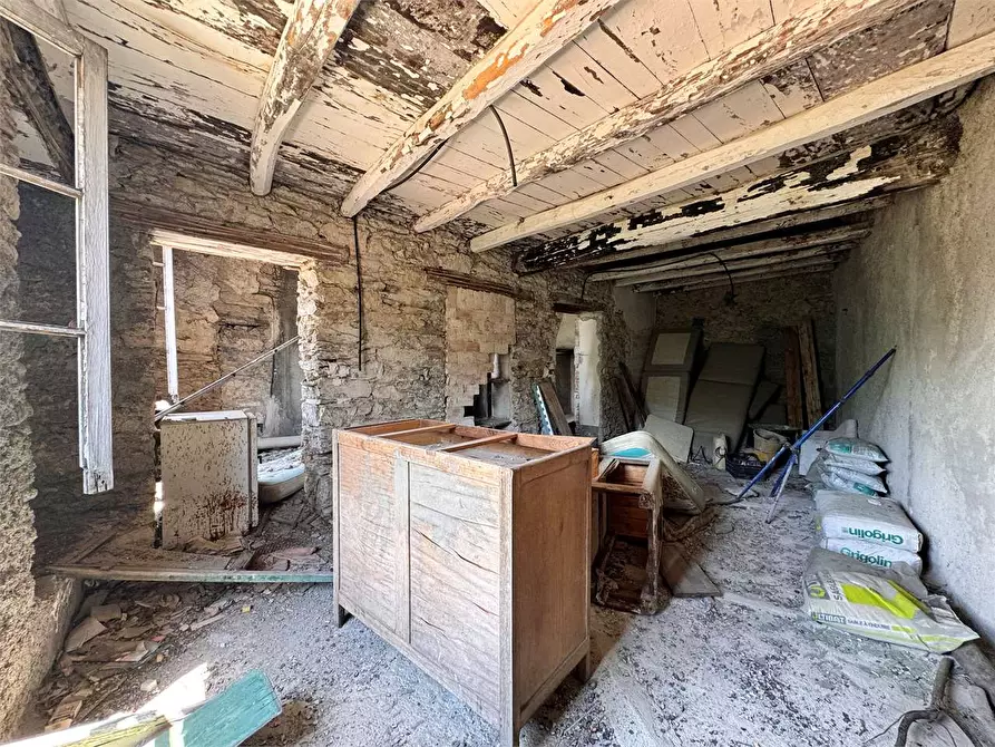 Immagine 8 di Rustico / casale in vendita  in Via Cavour  a Rezzo