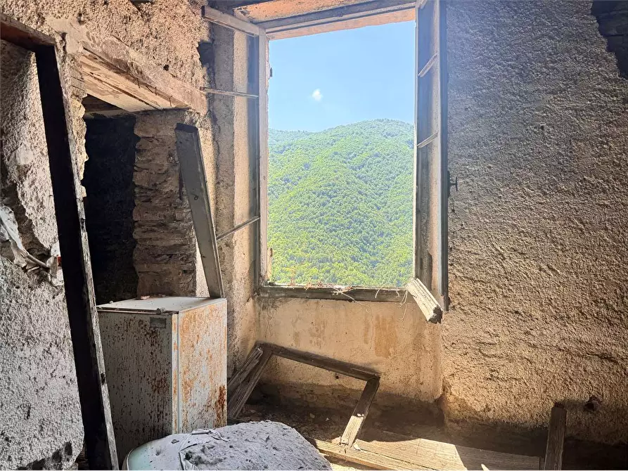 Immagine 7 di Rustico / casale in vendita  in Via Cavour  a Rezzo