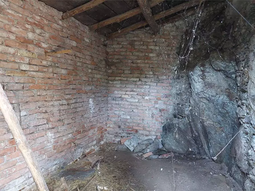 Immagine 14 di Rustico / casale in vendita  in Via Castello a Ormea