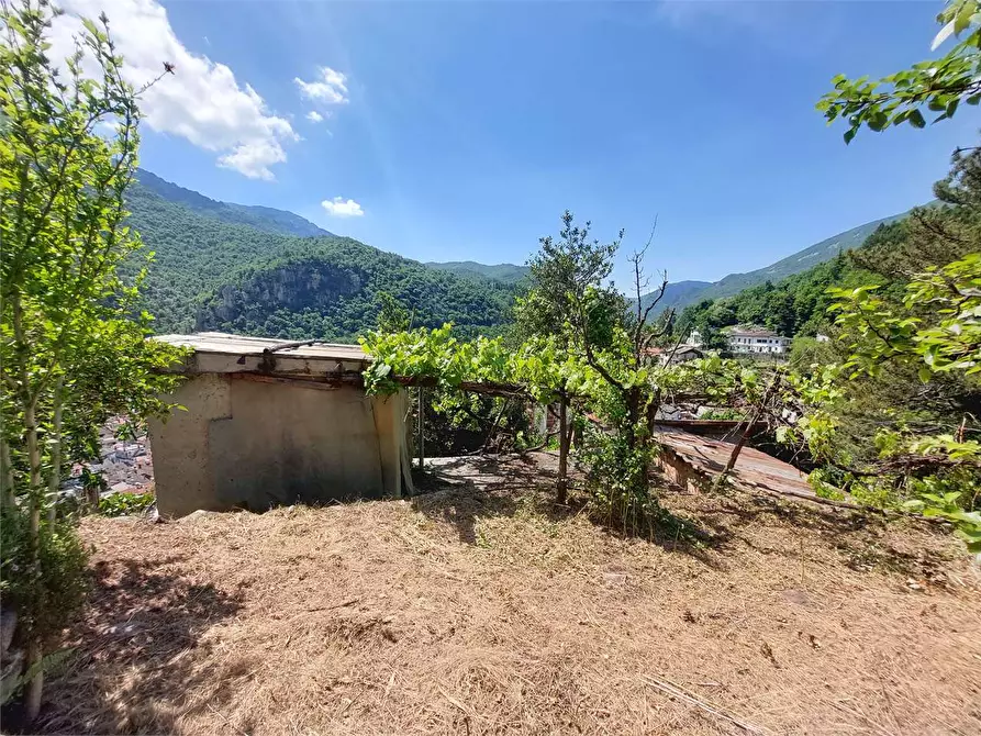 Immagine 21 di Rustico / casale in vendita  in Via Castello a Ormea