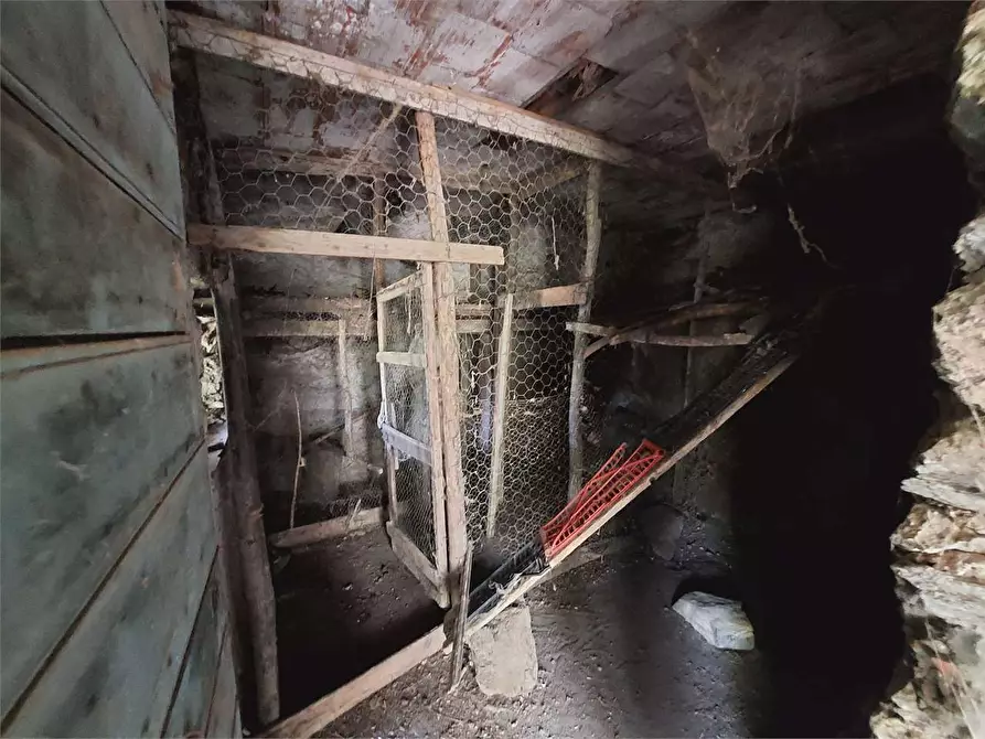 Immagine 20 di Rustico / casale in vendita  in Via Castello a Ormea