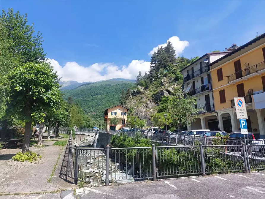Immagine 40 di Rustico / casale in vendita  in Via Castello a Ormea