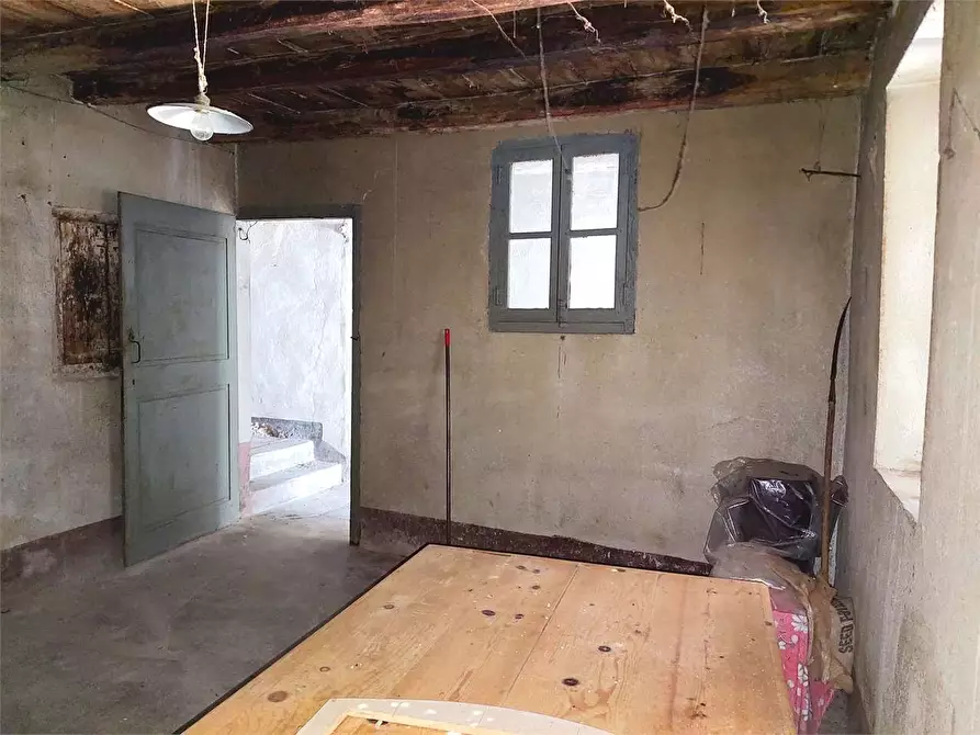 Immagine 21 di Appartamento in vendita  in Via Costa 11 a Pornassio