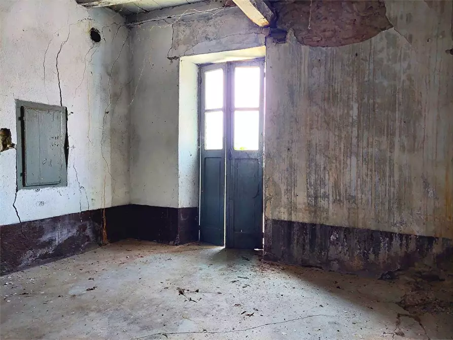 Immagine 10 di Appartamento in vendita  in Via Costa 11 a Pornassio