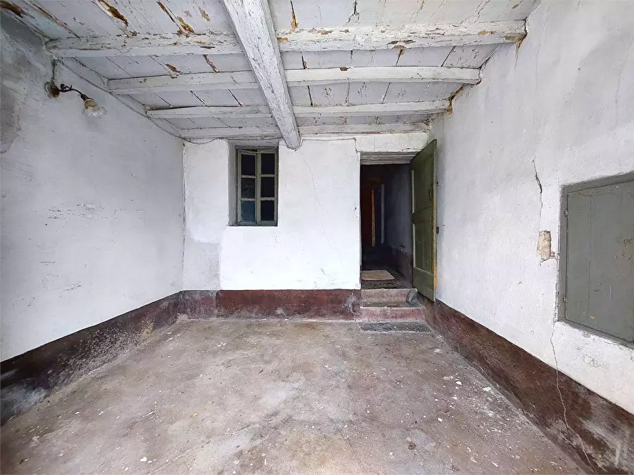 Immagine 10 di Appartamento in vendita  in Via Costa 11 a Pornassio