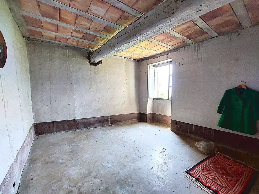 Immagine 23 di Appartamento in vendita  in Via Costa 11 a Pornassio