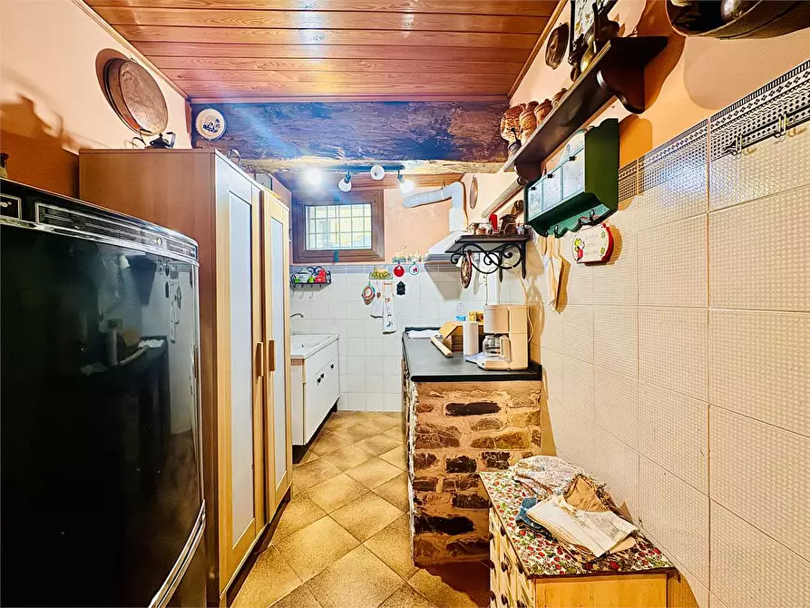 Immagine 11 di Casa indipendente in vendita  in Via Oratorio 6 a Caravonica