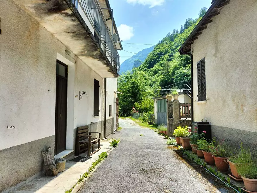 Immagine 16 di Rustico / casale in vendita  in Frazione Ponte di Nava Località Figalli a Ormea