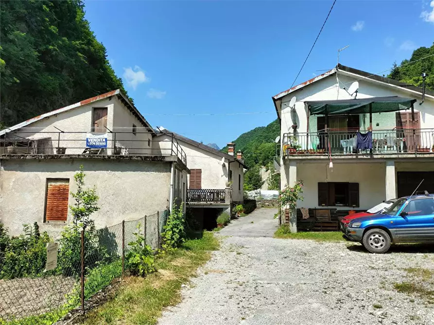 Immagine 10 di Rustico / casale in vendita  in Frazione Ponte di Nava Località Figalli a Ormea