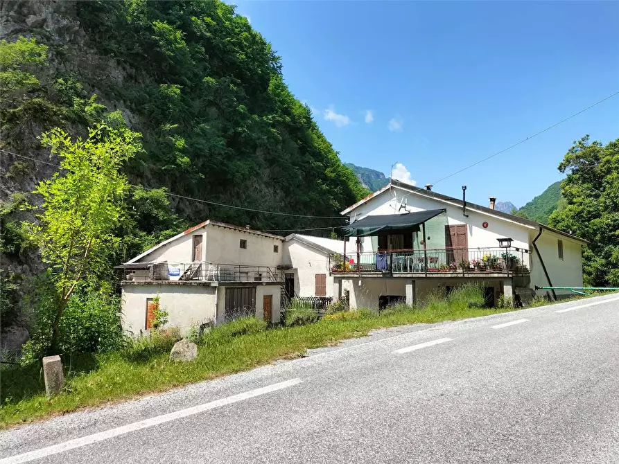 Immagine 121 di Rustico / casale in vendita  in Frazione Ponte di Nava Località Figalli a Ormea