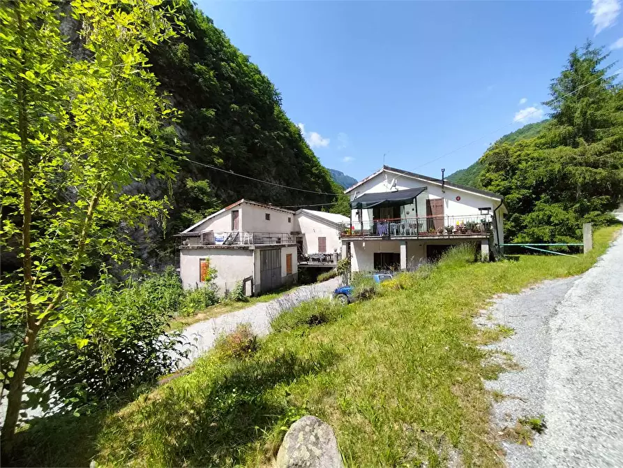 Immagine 1 di Rustico / casale in vendita  in Frazione Ponte di Nava Località Figalli a Ormea