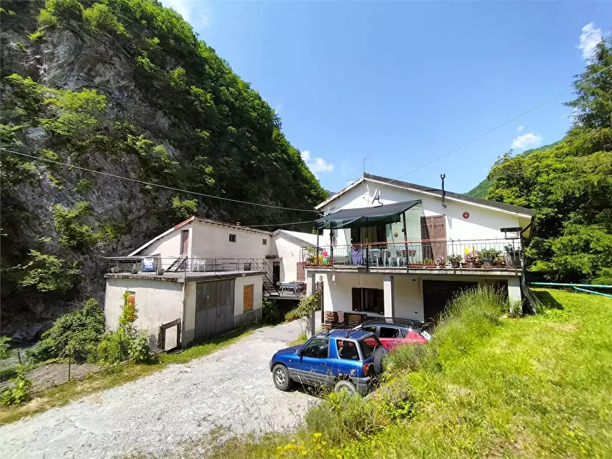 Immagine 122 di Rustico / casale in vendita  in Frazione Ponte di Nava Località Figalli a Ormea