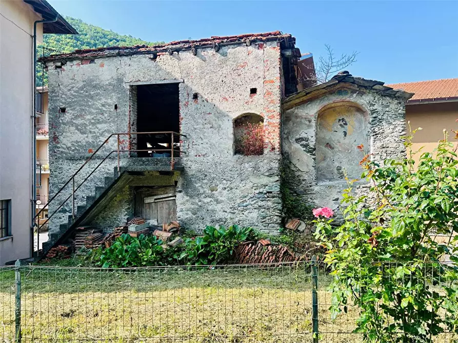 Immagine 39 di Appartamento in vendita  in Viale Piaggio a Ormea