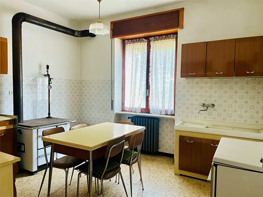 Immagine 3 di Appartamento in vendita  in Viale Piaggio a Ormea