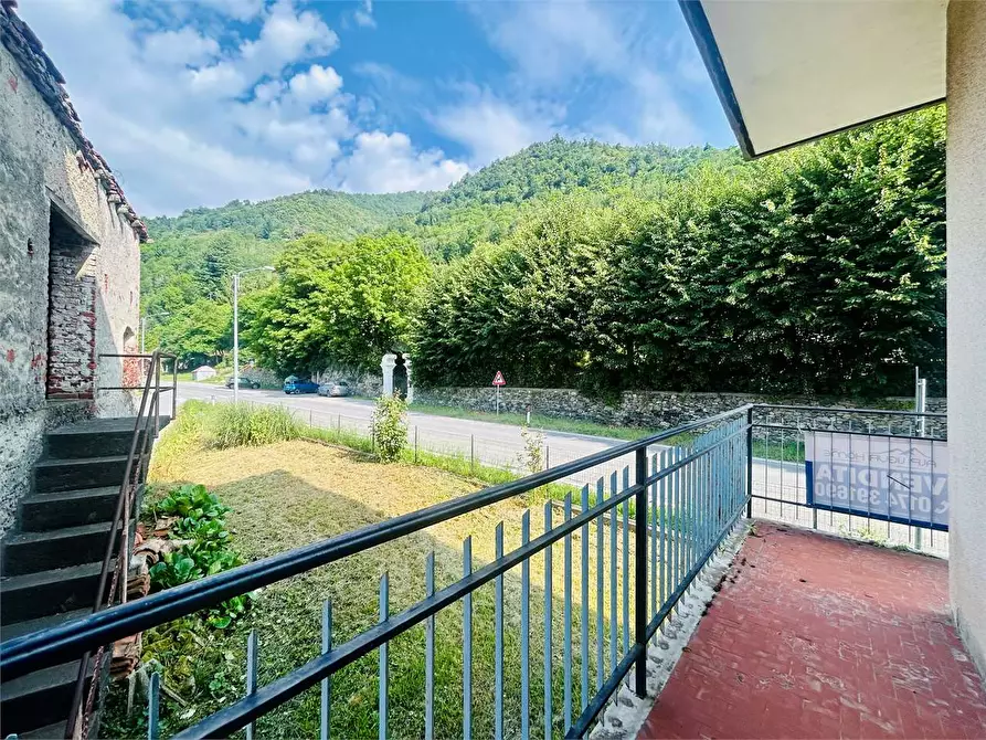 Immagine 13 di Appartamento in vendita  in Viale Piaggio a Ormea