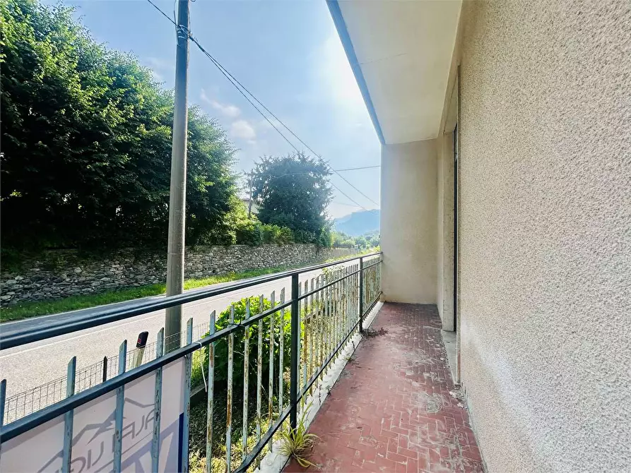 Immagine 15 di Appartamento in vendita  in Viale Piaggio a Ormea