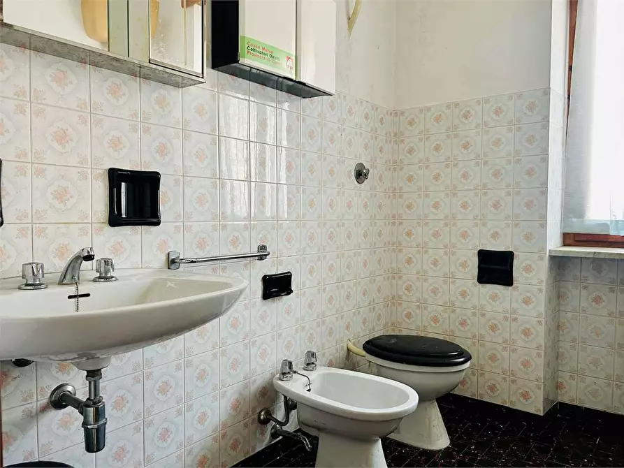 Immagine 20 di Appartamento in vendita  in Viale Piaggio a Ormea