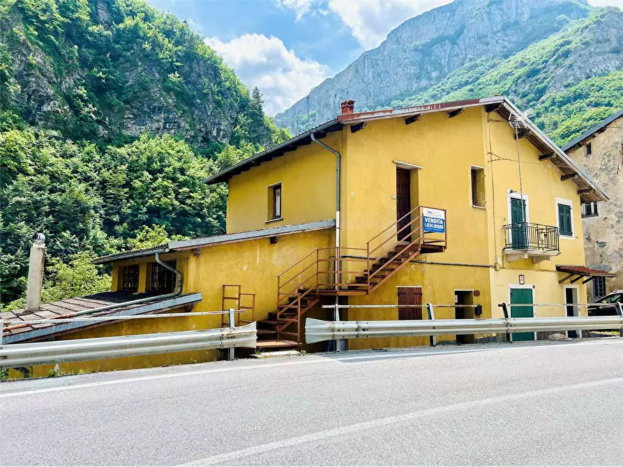 Immagine 1 di Casa indipendente in vendita  in Ponte di Nava  a Ormea