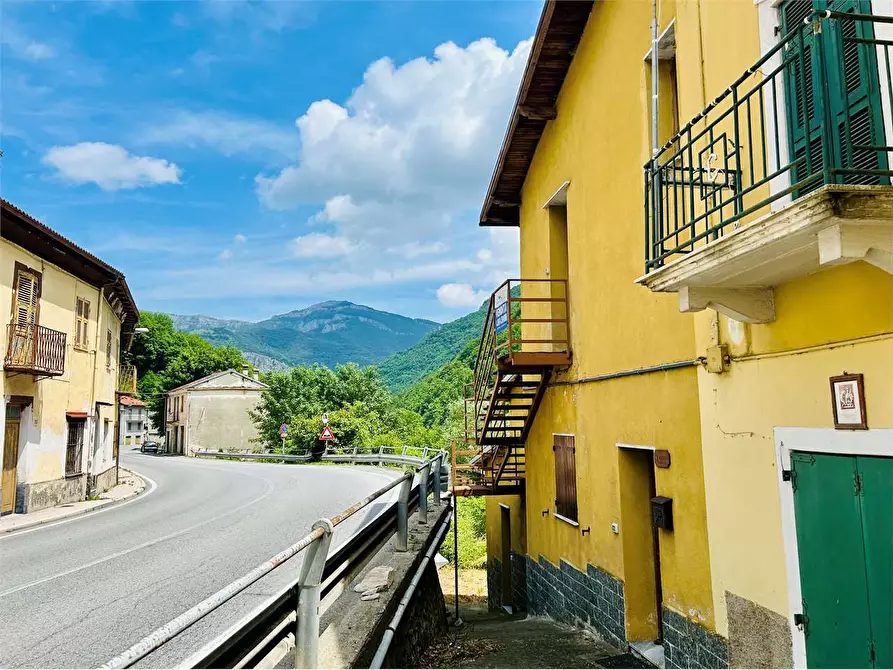 Immagine 5 di Casa indipendente in vendita  in Ponte di Nava  a Ormea