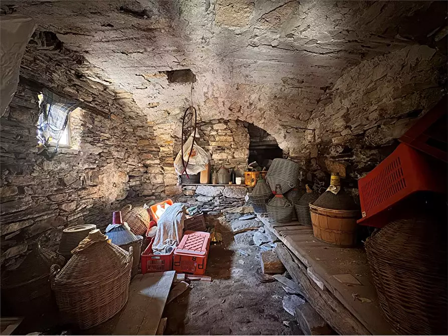 Immagine 14 di Rustico / casale in vendita  in Salita Costa 1 a Lucinasco