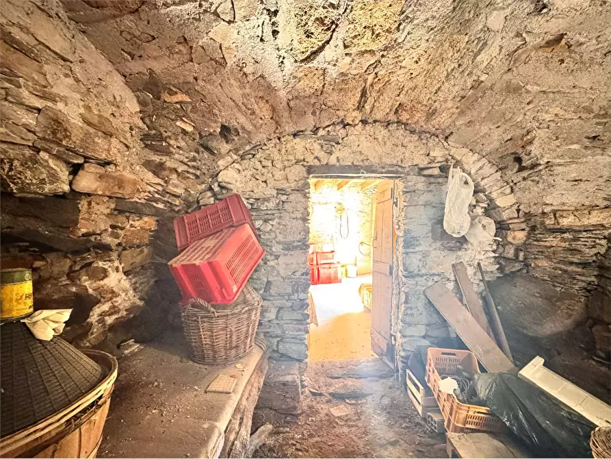 Immagine 7 di Rustico / casale in vendita  in Salita Costa 1 a Lucinasco