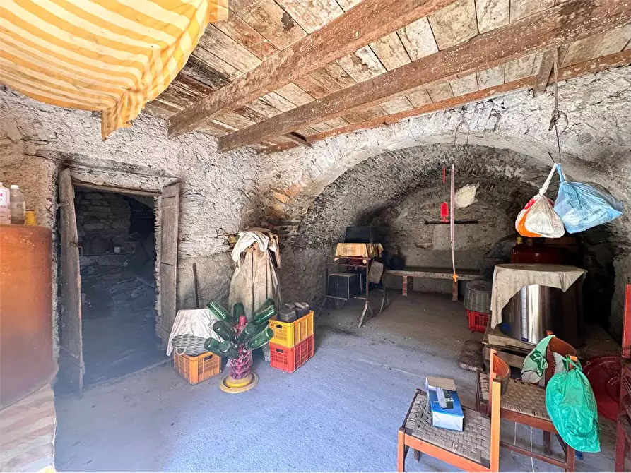 Immagine 16 di Rustico / casale in vendita  in Salita Costa 1 a Lucinasco