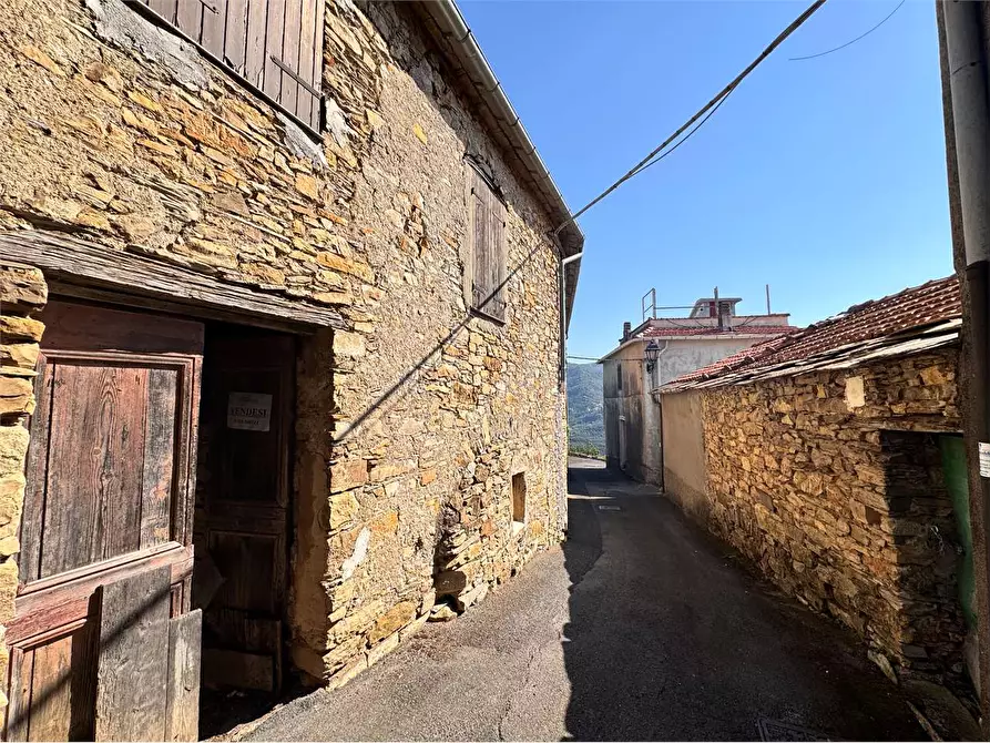 Immagine 18 di Rustico / casale in vendita  in Salita Costa 1 a Lucinasco