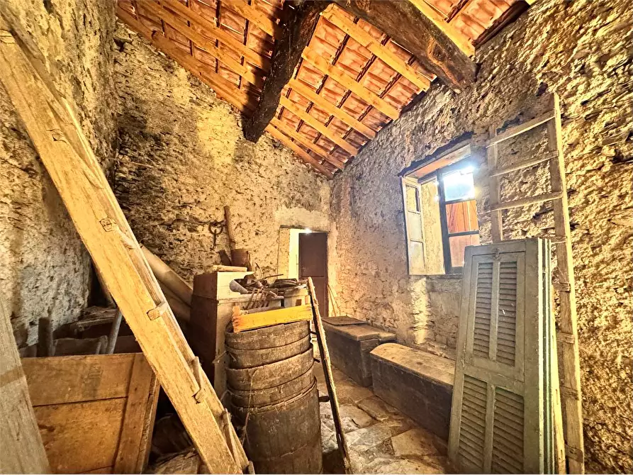 Immagine 8 di Rustico / casale in vendita  in Salita Costa 1 a Lucinasco