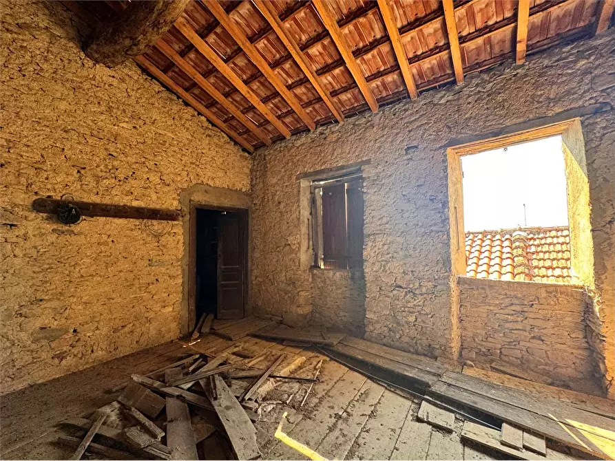 casa indipendente in vendita a Lucinasco