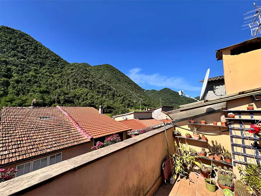 Immagine 10 di Casa indipendente in vendita  in Via Alla Parrocchia 14 a Ranzo