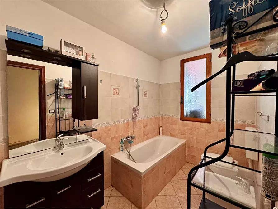 Immagine 10 di Casa indipendente in vendita  in Via Lorenzo Lucifredi 13 a Borghetto D'arroscia