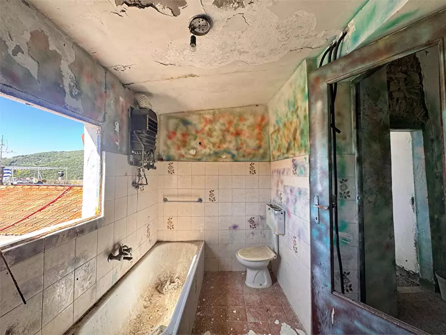 Immagine 14 di Casa indipendente in vendita  in Via Regina Elena 5 a Chiusanico