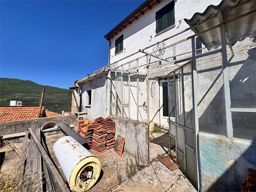 Immagine 3 di Casa indipendente in vendita  in Via Regina Elena 5 a Chiusanico