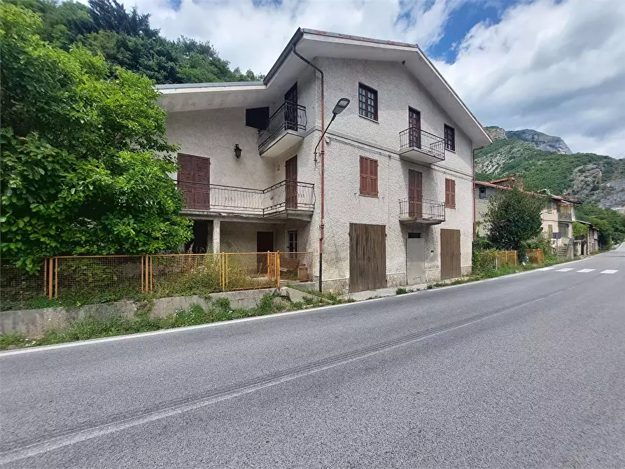 Immagine 7 di Casa indipendente in vendita  in Frazione Isola Perosa a Ormea