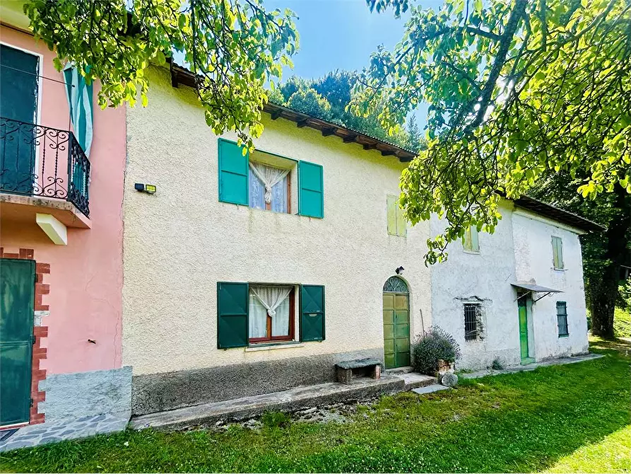 Immagine 3 di Casa indipendente in vendita  in Frazione Pornassino, Loc. Logne a Ormea