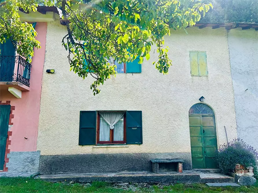 Immagine 7 di Casa indipendente in vendita  in Frazione Pornassino, Loc. Logne a Ormea