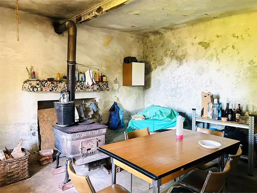 Immagine 2 di Rustico / casale in vendita  in Località Perondo - Gialatti  a Ormea