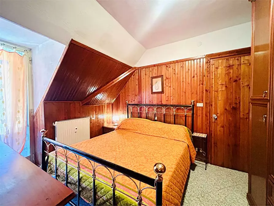 Immagine 13 di Appartamento in vendita  in Piazza della libertà 12 a Ormea