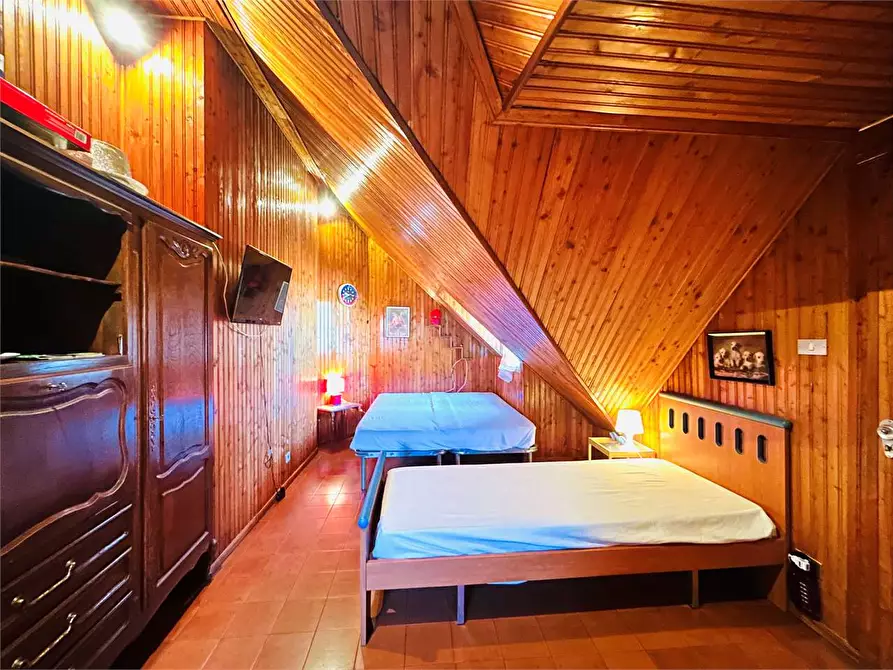 Immagine 33 di Appartamento in vendita  in Piazza della libertà 12 a Ormea