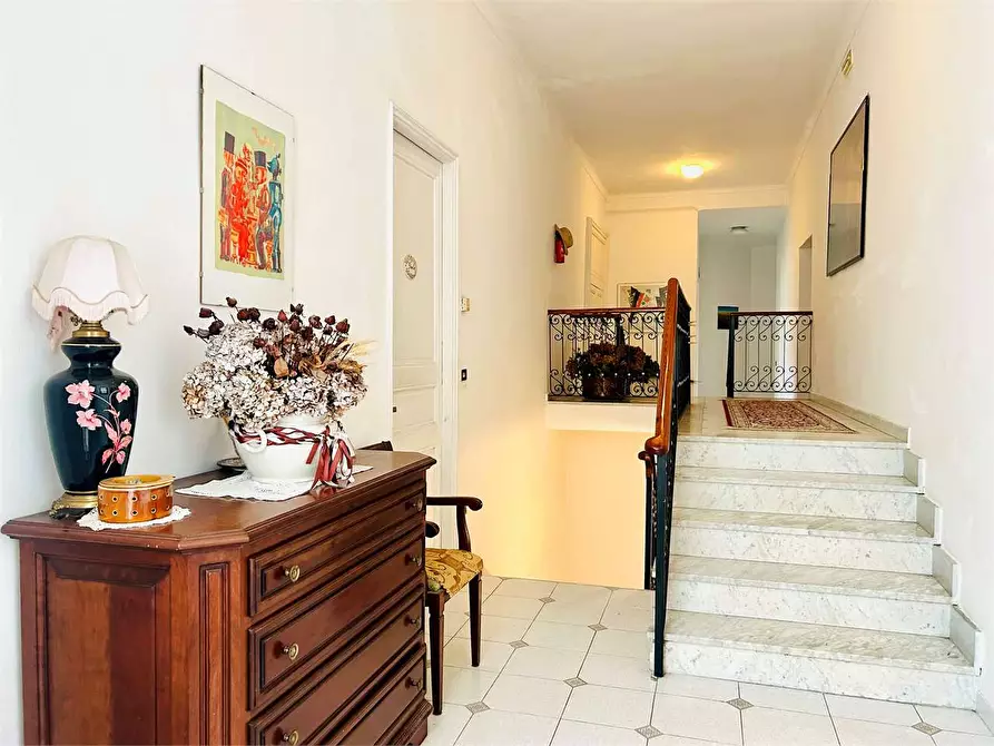 Immagine 24 di Villa in vendita  in Viale Piaggio a Ormea