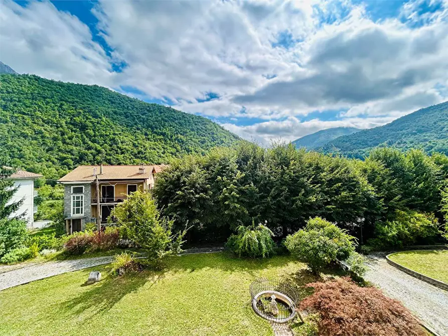 Immagine 44 di Villa in vendita  in Viale Piaggio a Ormea