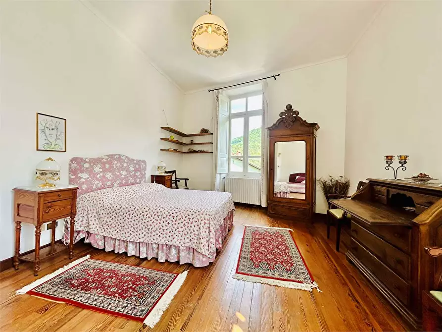 Immagine 27 di Villa in vendita  in Viale Piaggio a Ormea